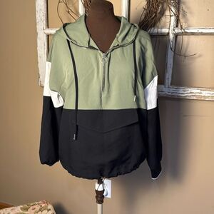 Zara windbreaker hoodie womens size medium green black lagenlook sporty neutrals